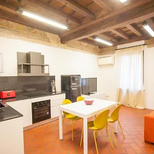 italianflat-residenza-veronetta.hotelinveneto.com/